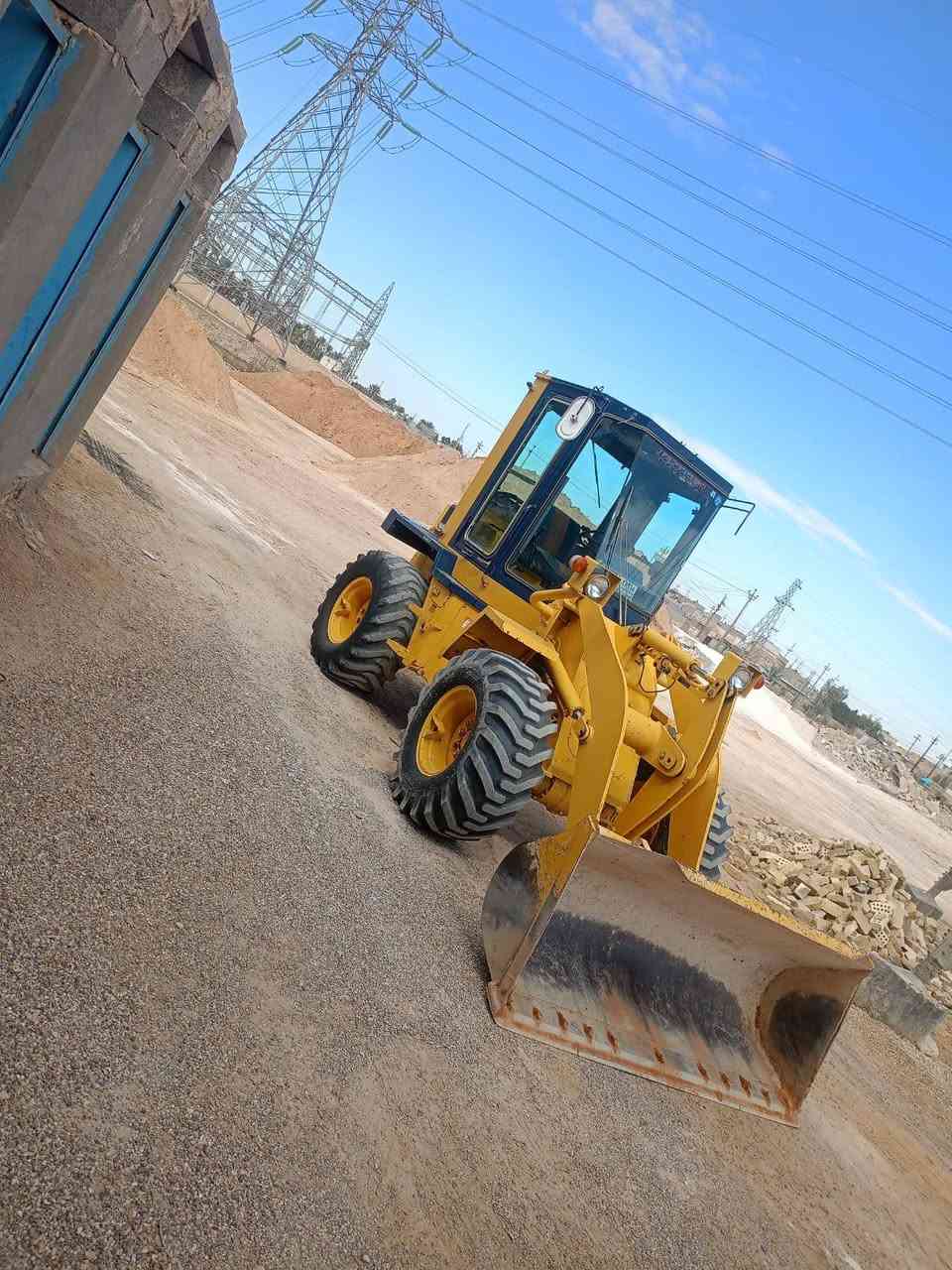 شفل كوماتسو w70حجم 50دخول جديد مكفول كفاله عامه منفيس موديل 19/
***********مكان ديوانيه
