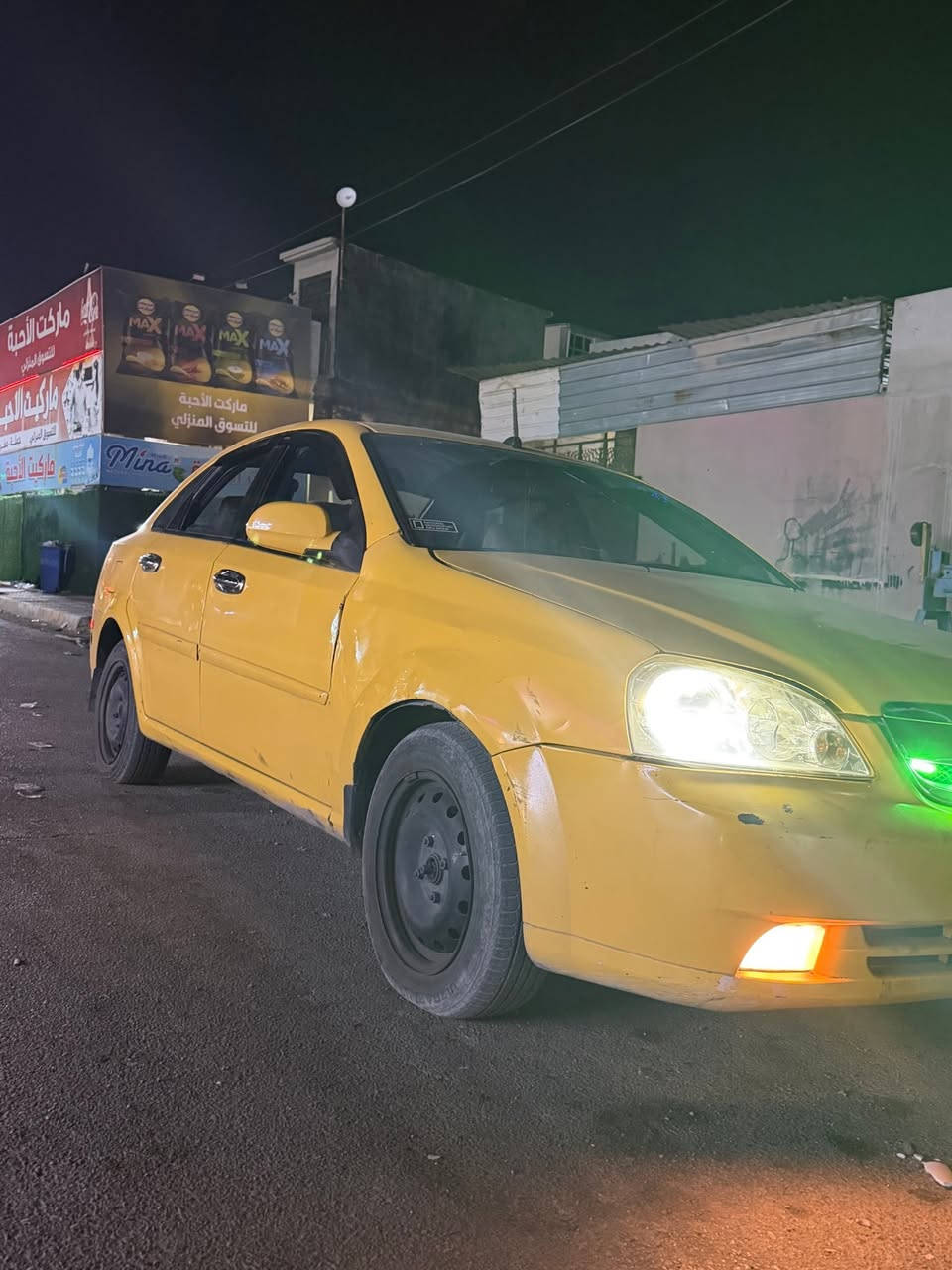 السلام عليكم سازوكي فورنزا شبيهت اوبترا مديل 2008 رقم انبار مشروع وطني صاحبها بتكريت السياره كدام عينكم بيها بس خلل بل كير وعليها منضومة غاز السعر 40 وبيها مجال حك الجيه 
*********** فقط واتساب
