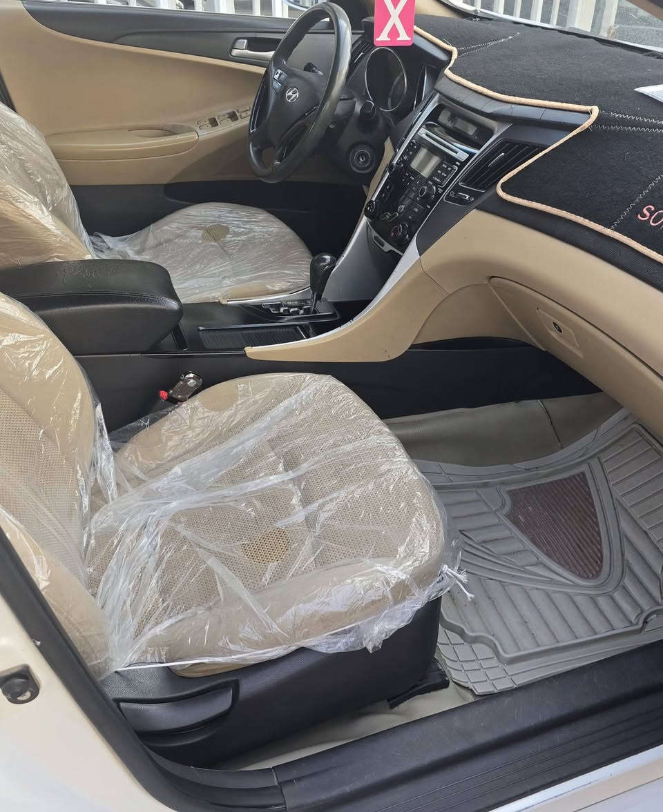 سلام عليكم سوناته للبيع 2011 السياره احله من الصوره كفاله عامه عده شويه صبغ بل بنيد مكينه قبل 10 ايام من شديته بل جيس تخم تاير جديد كير كفاله اسياره خير من الله مكان حله رقم المبايل ***********
