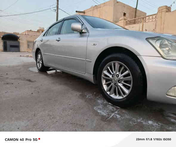 اللهم صلي ع محمد وال محمد
 تيوتا كراون شاهينه مديل 2005 بصمه رصاصي
 جام تحكم بلبصمه يصعد وينزل
 ستيرن تحكم كهربائي
2 دكم كرستال 
داخل  رصاصي
اربع كشنات كهرباي
شاشه تلفزيون
فول تحكم سترين
ويل وتخم  تاير بلادي نفطي
مكينه جبيره شاصي 182
  سياره كص قماره 
شغل درجه اول جديده طك كارتون شرط 
السياره ادوات 
 السعر 48 بيه مجال قليل 

 رقم تلفون ***********
