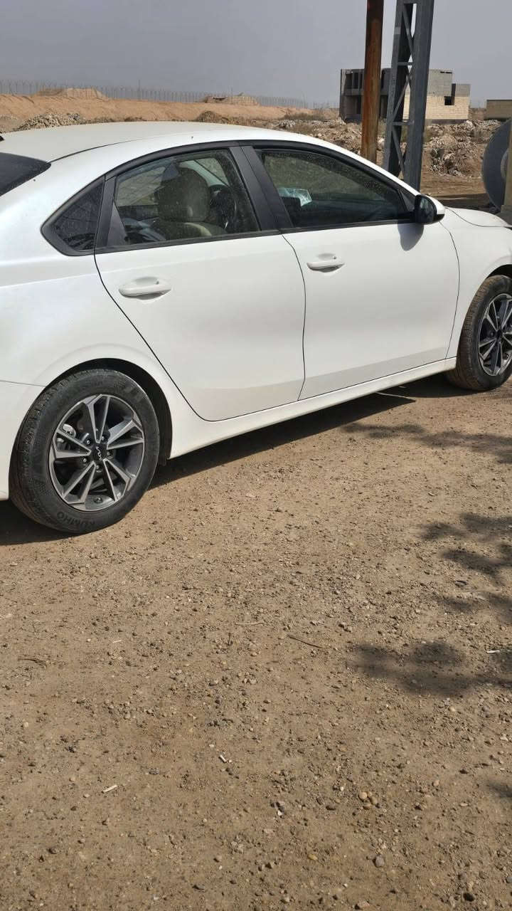 كيا فورتي للبيع موديل ٢٠٢٤ رقم مميز الانبار حادثها فقط بنيد مبدل بالخارج شركه وبارد راس جاملغ والباقي مكفوله السعر ١٦٥ $


**إذا كنت صاحب هذا الإعلان وتريد حذفه لأي سبب، رجاءا أرسل رسالة إلى الدعم الفني**