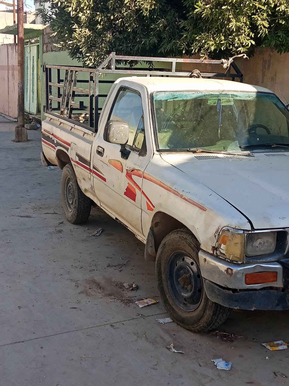 السلام عليكم بيكم تيوتا 
موديل 91 رقم انگليزي 
سنويه لل 2031 شرط التحويل
 طاگ بي گازگيت
 ابيعو على وضعو 
العنوان حمام العليل 
ما متواجد عل فيس
رقم هاتف ***********
***********
