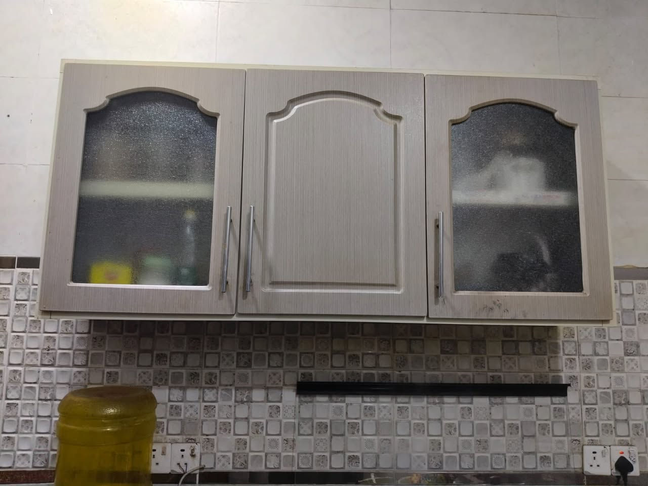 سلام عليكم كاونتر البيع سعر ٧٠٠بية مجال الاستفسار ومراسلة الرقم ***********
