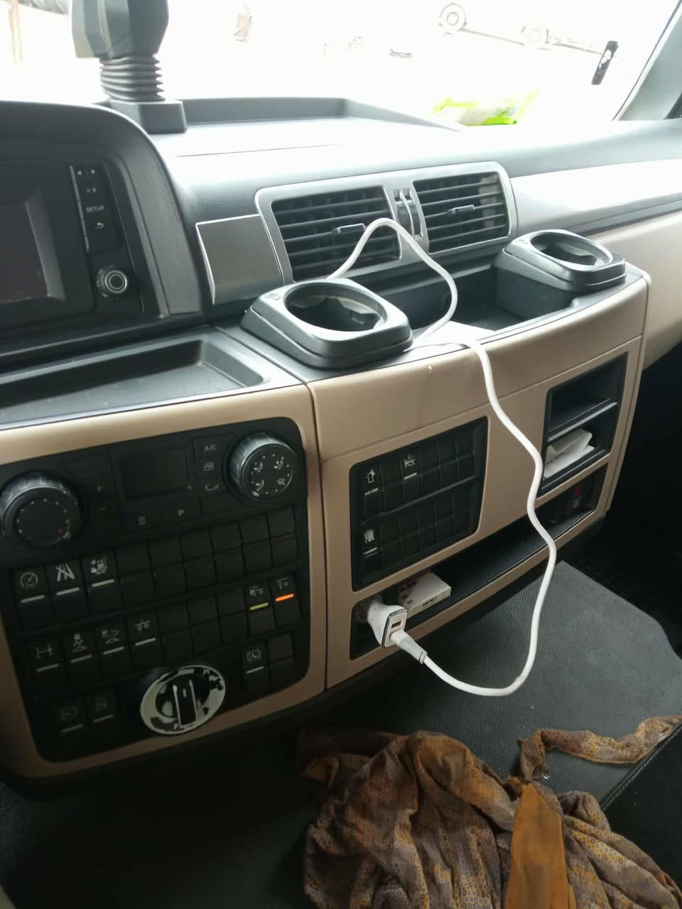 مان اللبيع 
موديل 2018
فول مواصفات بس بدون ريتايدر
 سياره بلادى قلاب 
كيرأتوماتيك تراكسون
محرك دبل سوبه ر 460
عربانه شاكر حداد 2026
بولبرن 16-جك180-22متر 
توخم تايرات جديد راس وعربانه
سياره جاهزة الف دينار مسرف مابى
كفاله عامه دعاميه الدعاميه

***********
***********
مكان سيارة کلار🌹
