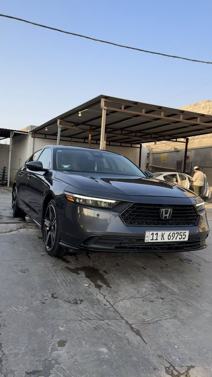 السلام عليكم  للبيع هوندا اكورد موديل 24
فئه EXL 

لحادث فقط تبديل بنيد 

السعر 220 أو بيها مجال 

الرقم ***********
