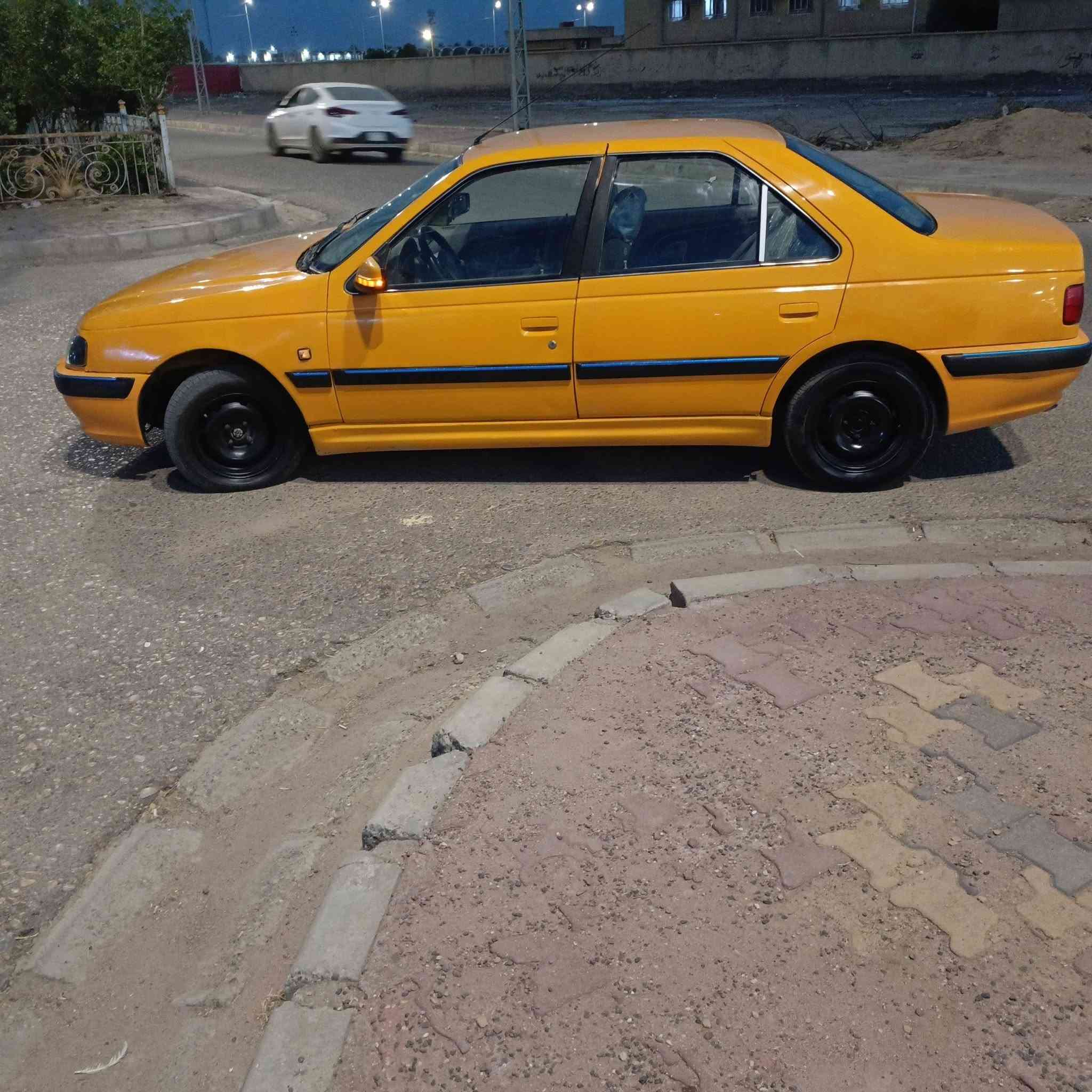 سلام عليكم بيجو بارص موديل 2018 مكفوله مكينه وكير سياره حلوه جديده تخم تاير توه شاده كهربائيات كلها شغاله تبريد ثلج مصفره هيه وغرامات تحويل ليمته ما تريد  السعر 38 بي مجال قليل مكاني ميسان العماره شراي يتصل هاذا رقمي‏‪***********‬‏
