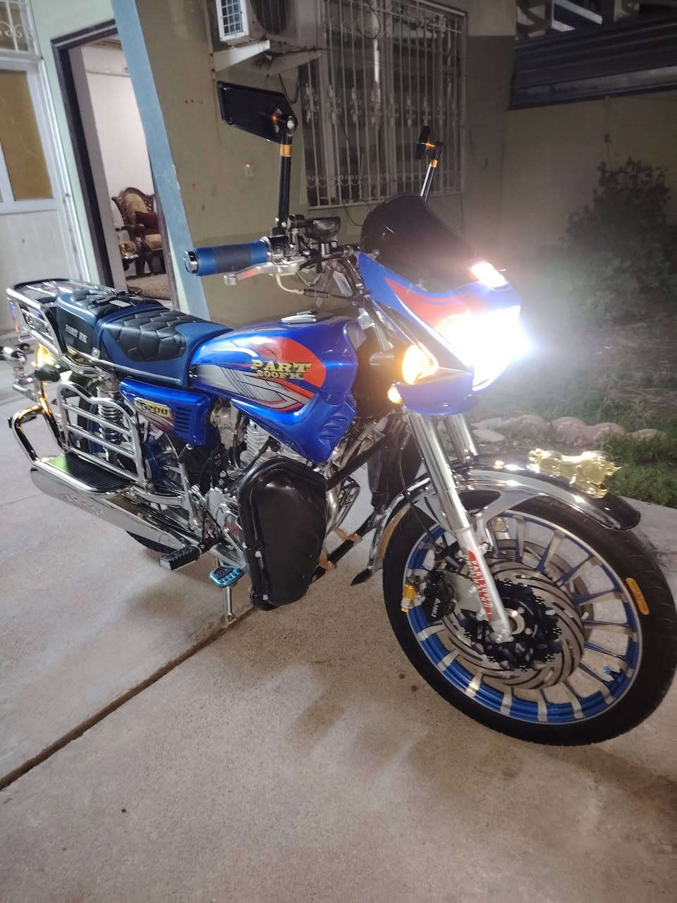 بارت صفر شبه الوكالة كامل ماشي ١٥٠٠كم ٣مفاتيح وكالة بطاقتين تشغيل جهازين تشغيل للبيع السعر ٦ورقات ونص***********
