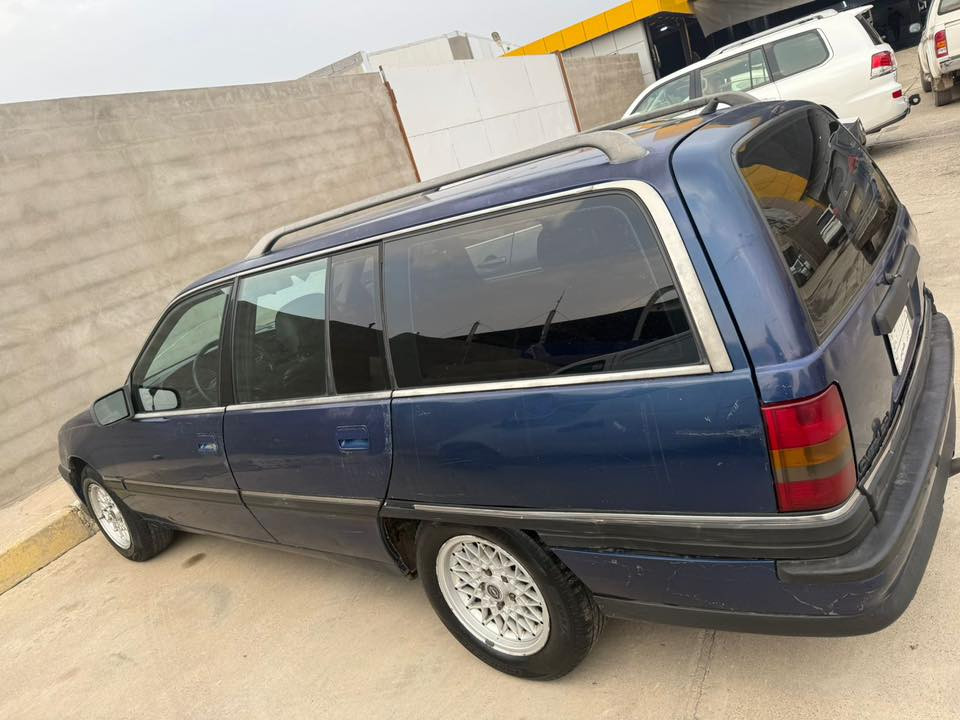 اوميجا للبيع حجم 20موديل 1992
شرط التحويل بدون كابون 
السعر28وبيها مجال 

التواصل عالواتساب    ***********
