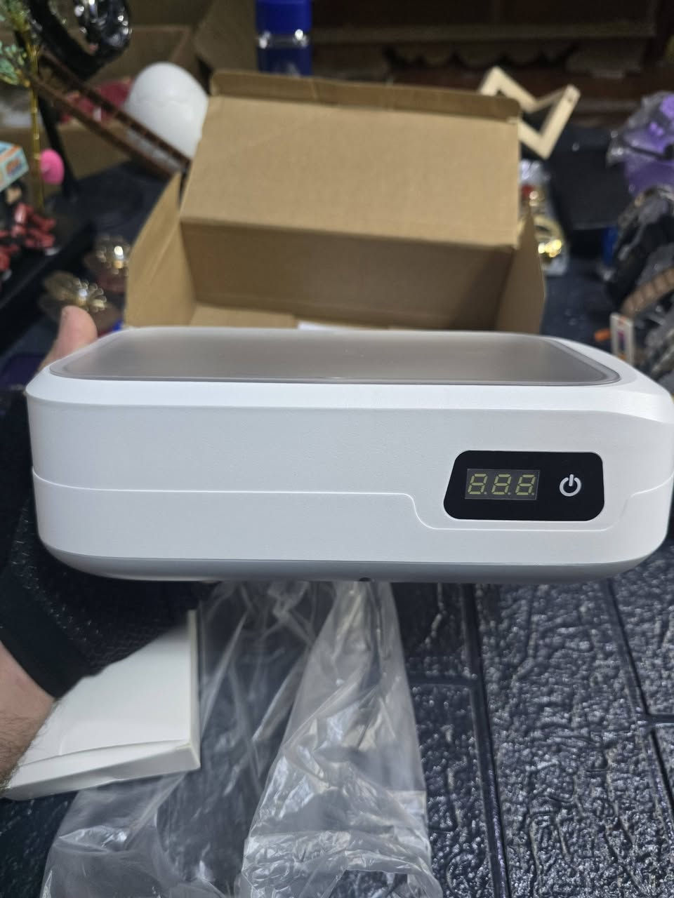 جهاز مصمم لتنظيف العناصر الدقيقة باستخدام ترددات عالية


**إذا كنت صاحب هذا الإعلان وتريد حذفه لأي سبب، رجاءا أرسل رسالة إلى الدعم الفني**