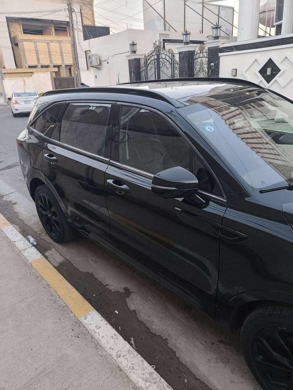 للبيع سورنتو 2022
فول 1/1
رقم بغداد انگليزي
 مكينه 4سلندر تيربو
بانوراما 
رادار
نقاط عمياء 
كشن كهرباء 
كشنات خلفية منفصلة VIP
بصمه 
كامره 
كشن تدفئه تبريد
لايت عدسه 
ماشيه 44 الف ميل
بيها هوايه مواصفات معروفه بهذا الموديل 
حادث بنيد 
السياره جديده مابيها نقص 
للاتصال ***********
السعر ١٩٠ ورقة مجال 
مكانها الفلوجة

