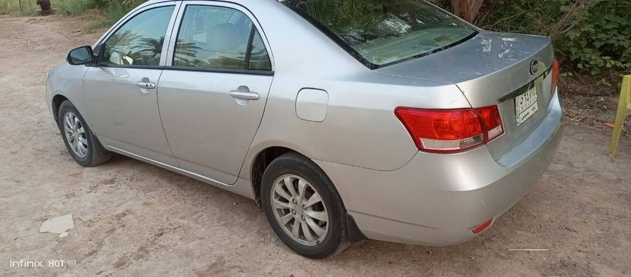 سلام عليكم بي واي ديg3 2013 رقم بغداد  كير عادي سياره بسمي سنويه ما صاقطه محرك خيط بخار  حداديه جديده مشدوده تبريد شغال كهربائيه كله شغاله مبيه اي نقص لايت زنون مكانه الديوانية الحمزة الشرقي سعر خاص او اتصال ***********
