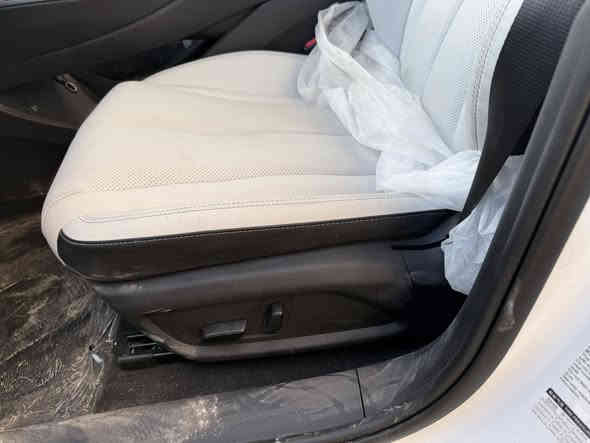 السلام عليكم 
(( معرض دار السلام))
توفر ال سيل 6 بكافه الالوان 
الابيض داخل الابيض
الازرق داخل ابيض 
البيج داخل ابيض 
الاخضر التفاحي
٠٧٧٤٤٤١٤٣٨
***********
معارض البياع مدخل الشارع المميز
