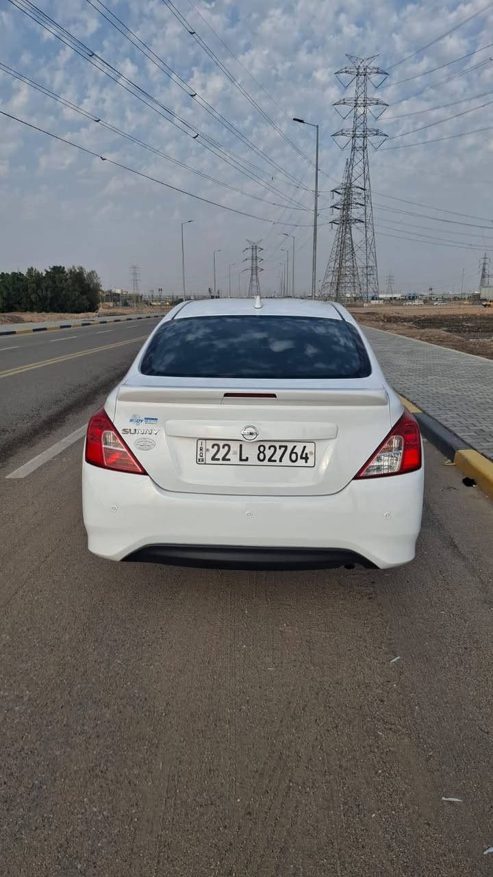 السلام عليكم شباب
نيسان سني هندي 24 للبيع بليته الزرگه
فول مواصفات تبريد قطعتين و جام كهرباء وحساسات خلفيه ومكفوله كفاله عامه والسيارة على ايدي صار اكثر من سنة حتى الدوسات و العدة بعدهن بالصندوگ ماشيه 46500 وقابل للزياده السعر 127  
***********
