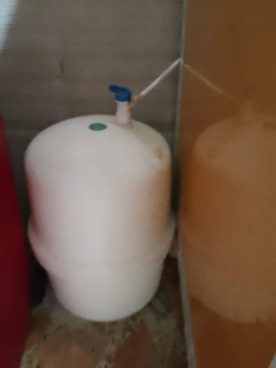 غراض للبيع ناحية العباسيه *********** اوفن ب 45 وبي مجال تنور كهربائي 25وبي مجال  الفلتر استعمال قليل ب 60وبي مجال تنور غاز ب 25 وبي مجال
