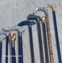 عكازات • خشب وفيبر • مقابض فضة ونحاس