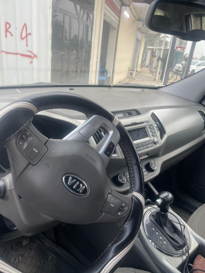 سبورتج ١٢ خليجي ماشيه ٨٠ألف سياره جديده بلاديه 
رايد مراوس بكورلا ١٣&١١&١٢ نضيفه هاتف ***********
