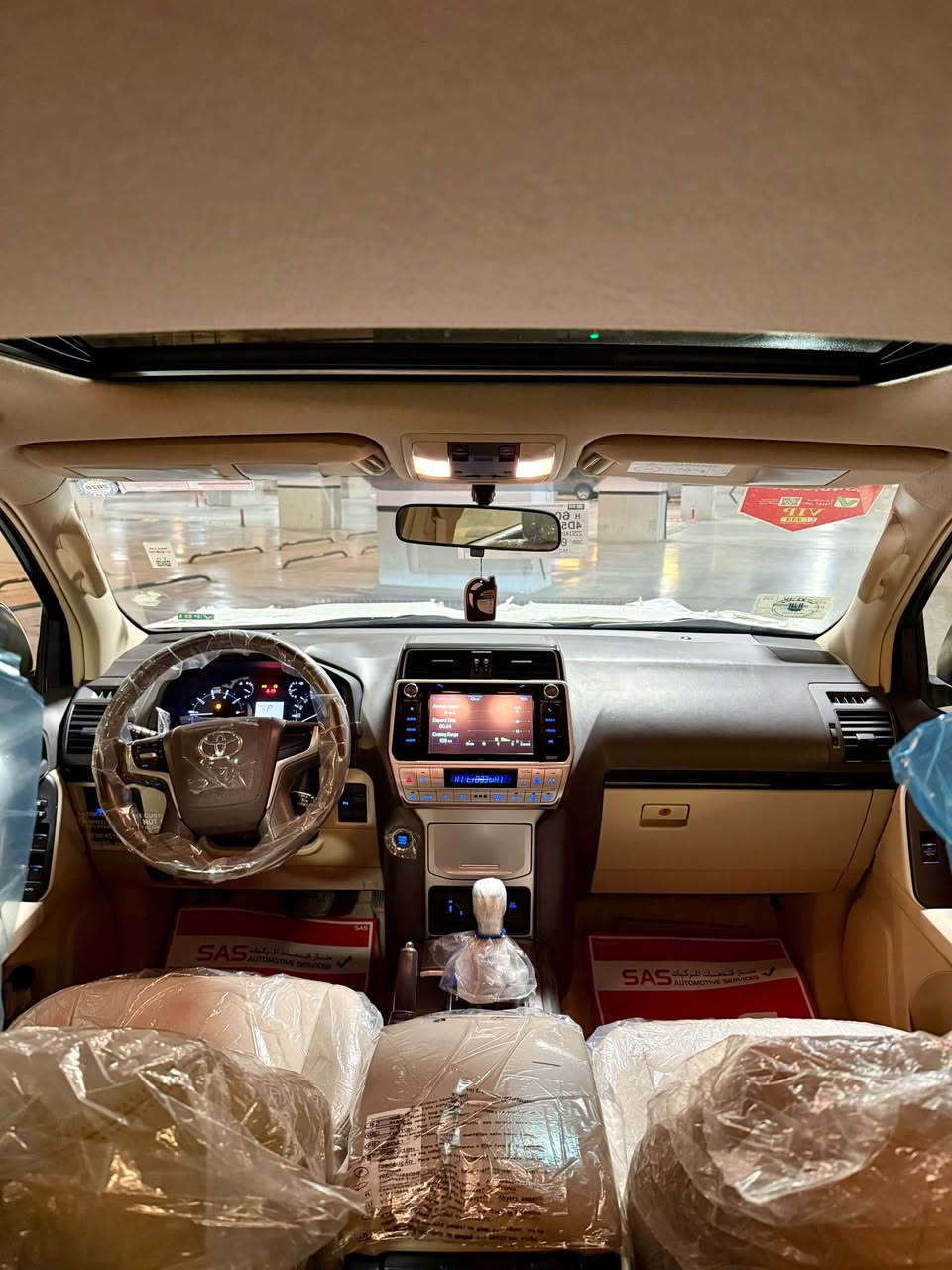 برادو TXS خليجي فوول ٢٠١٨
شركت جيهان. ♦️
***********
محرك سته سلندر  ٤٠٠٠
بصمه 
فتحه سلايد 
كراسي جلد
كراسي كهرباء 
فور ويل + نظام منحدرات 
حساسات كامره بلادي 
شاشه 
ثلاجه 
زراك لايت 
زنون بلادي 
ماشيه53كم حقيقي بشرط
رقم سليمانيه الجديد 
السياره بدون صبوخ بدون بارد بدون رسعه 
كفاله عامه دعامي لدعامي
تخم طايرات جديد 
سنويه جديد باسمي
السياره جديده بمعنى الكلمه بدون اي نقص من كل شي صيانه دهن فلاتر صدر كير مكينه كله جديد 
السعر  ٣٨٥$
رقم *********** السليمانية, العراق
