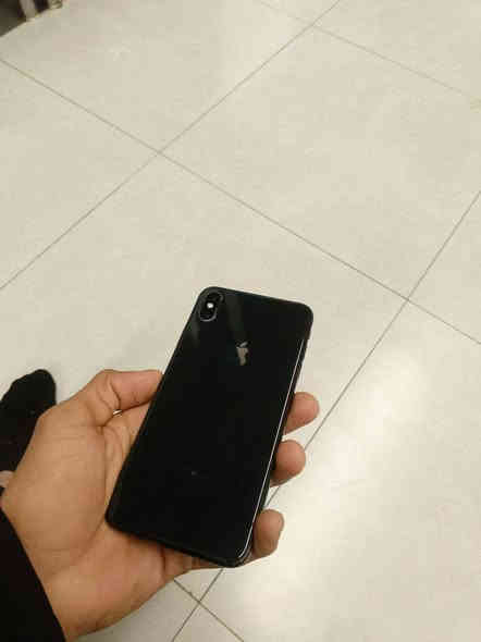 أكس ماكس جهاز نضيف  
فقط مبدل بطاريه 100جديد
ذاكره 256
شاشه ابلاد 
كامرات ٫صوت ، سيم 
كله مكفول 
سعر 185
***********
