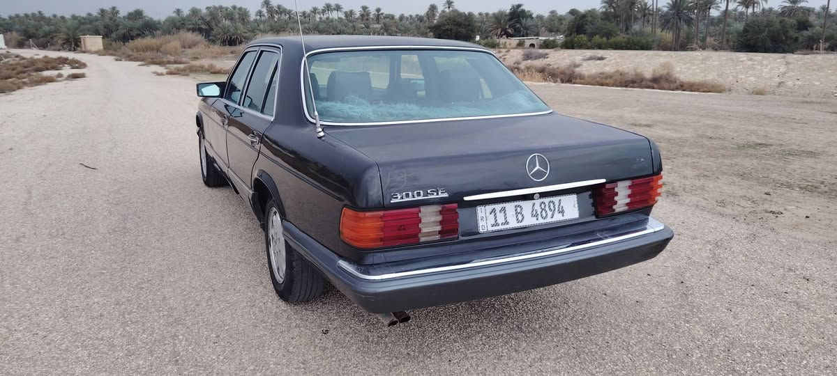 مارسدس جانبو 
مديل 90بغداد مشروع وطني سنوية جديده 
داخل جلد بلادي 
محرك بطة 2ونص لة شلعة فول بيها 
منظومة بريك جديدة ادامة عامة 
السعر 55
***********
