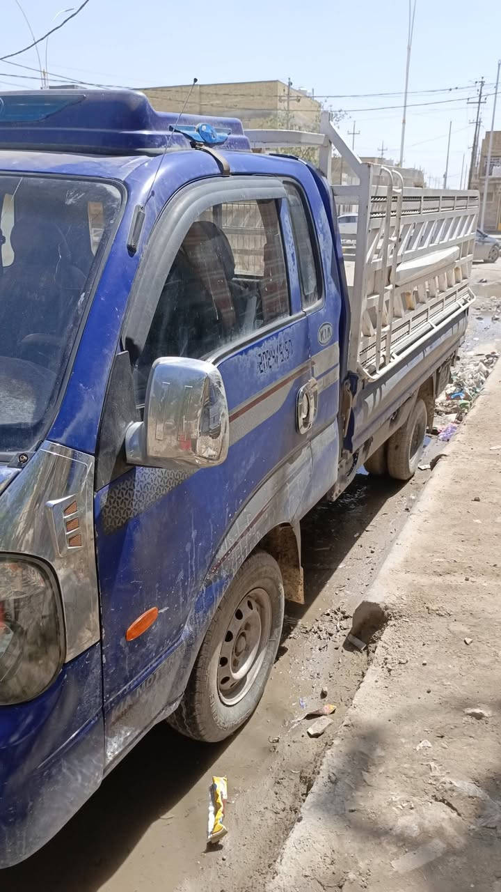 سلام كيه حمل موديل 2006للبيع سياره جاهز مانقصه اي شي مكفوله اصوليات وعيب شرعي مكينه 3000مفتوح السعر 72وبيه مجال بسيط مكان ناصريه مركز ***********
