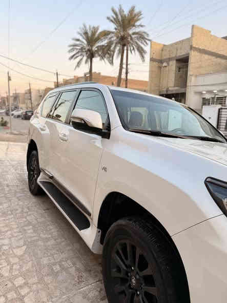 سلام عليكم برادو vx فول ماصفات موديل 2021 ماشيه 70km حقيقي معروفه باقي مواصفاتها  سياره على ايدنه صارت بيها ضربه هية وطابكه بنيد مبدل او باب خلفي مبدل بدون ايرباك صور حادث عندي سعر 390$ بيها مجال بسيط حك جيه مكان سياره بغداد الأمين ثانيه ***********
