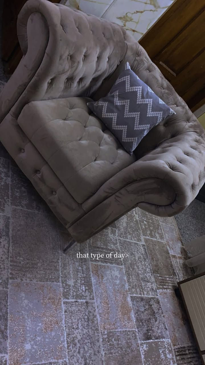 تخم للبيع جديدصارله 6اشهر اخذته قماشه حلو موج وسهل بالتنظيف ومريحه بالكعده  ضغط عالي طبي تخم ماركه سويديه  دابيعه لان ضخم  تخم سيت كامل ميز بلازمه وطبله وسطيه و2صغار  طبلات جام اسود تخم وطبلات مخزن ابيع سيت كامل  مكاني بغداد المشتل


**إذا كنت صاحب هذا الإعلان وتريد حذفه لأي سبب، رجاءا أرسل رسالة إلى الدعم الفني**