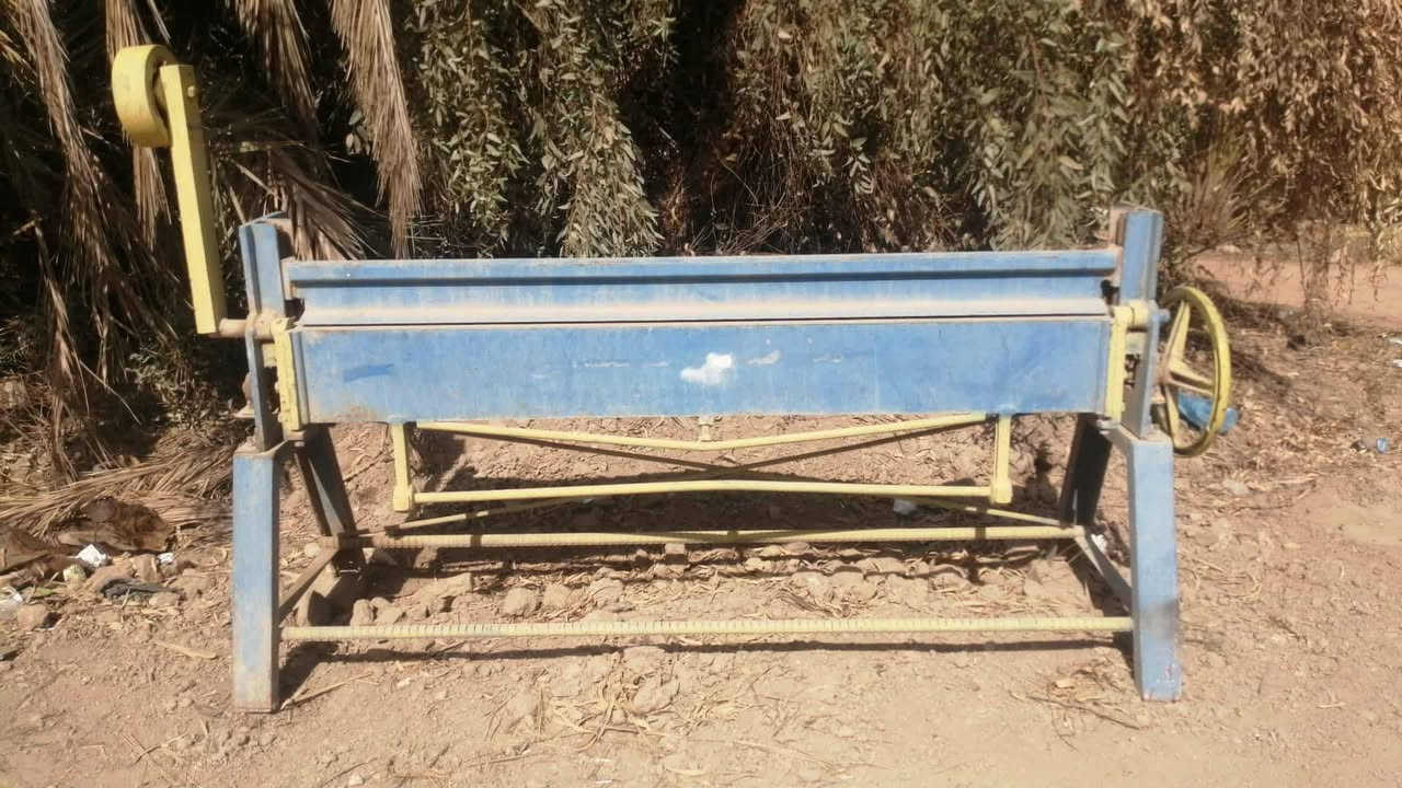 السلام عليكم
معواجة مترين وعشرة 850
والمكاين ب 17 ورقة
مكانهن نجف / الحرية 
 ***********
