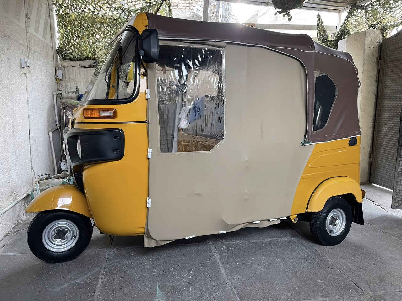 السلام عليكم تكتك لبيع مديل ٢١. شهر ٢ 
***********
