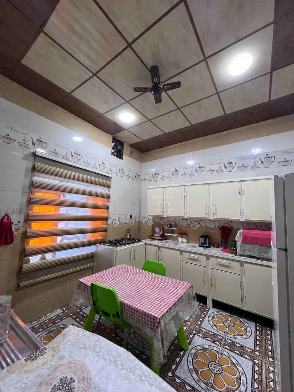 بيت برخص التراب لايفوتك
#المساحة :: 100م ركن على شارعين تبليط
#السعر :: 58 وبي مجال بسيط 
ثالث بيت عن شارع العوجة السايدين الرئيسي
#طابو صرف زراعي عراقي نموذج 25
#يحتوي :: غرفتين منام صالة صحيات داخلية وخارجية
استقبال طارمة درج خارجي ومطبخ ومنور .
إبي الخصيب - العوجة .
بيع مستعجل واقع البيت والموقع أجمل من الصور
#للأستفسار :: ***********
