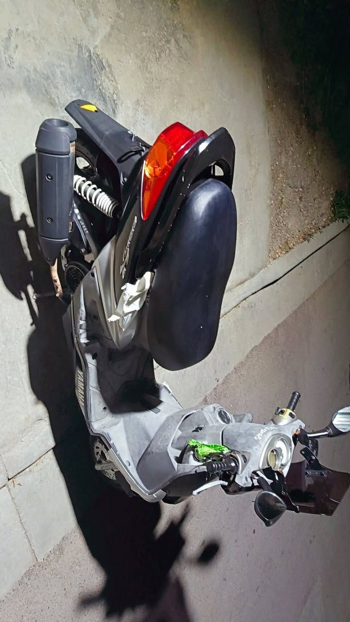 سلام عليكم دراجه  سكنس فحل نوزل دراجه ع بلاد خير من الله  ماملعوب بيه برغي
تجي تفحص تأخذه من الباب جيب وياك فيتر
فحصه من تاير ال تاير
مكاني بغداد تقطع درويش علام

***********
***********
