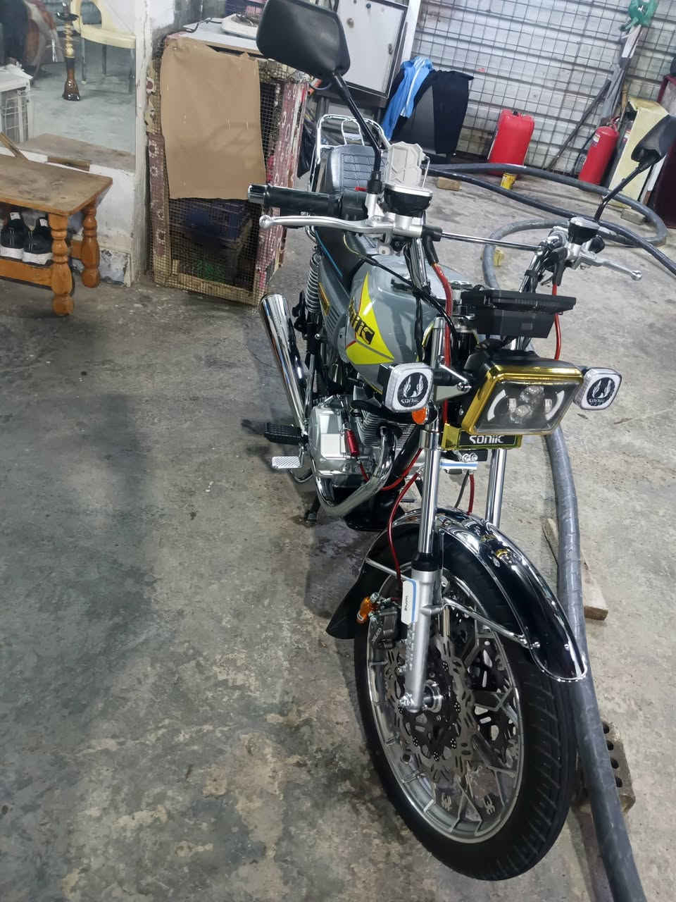 سلام عليكم دراجة شيفان موديل 25 حجم محرك 200 جديده  طالعه بل 26  فول مواصفات السعر 925 وبيه مجال حك الجيه


**إذا كنت صاحب هذا الإعلان وتريد حذفه لأي سبب، رجاءا أرسل رسالة إلى الدعم الفني**