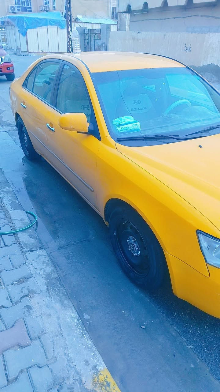 السلام عليكم 
سوناتا 
مكينه ..6 بيها منظومة غاز 60 لتر 
بسمي تحويل مباشر رقم انگليز
مصفره ماعليها غرامات 
سيارة جديده ليبل واحد حدث امريكا جاملغ الصدر امبدل 
لا لغد ولا شاصي 
تبريد 
تخم تاير 
دوشمه عام 
منظومة زنون عالي ناصي 
مكاني بغداد 
السعر ..75..
سيارة احله من الصور 
***********
سيارة جاهزه واحله من الصور
