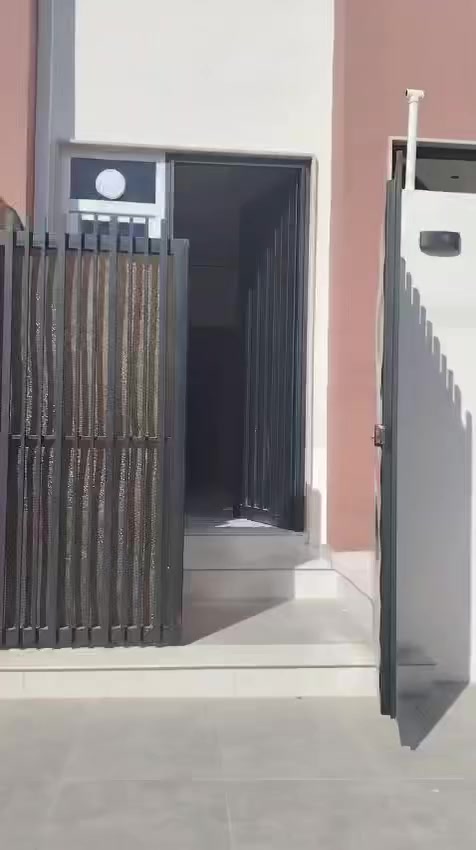 بيتين كل بيت ٦٦م وواقع حال ٧٧م واجهه ٦م وربع للبيع في منطقة الكلوات قرب باب الجديد مكتب الحكمه سايدين الشرطه *********** /***********
