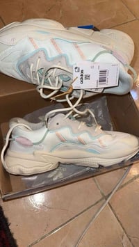 اديداس • قياس ٤٠ • جديد بالكارتون