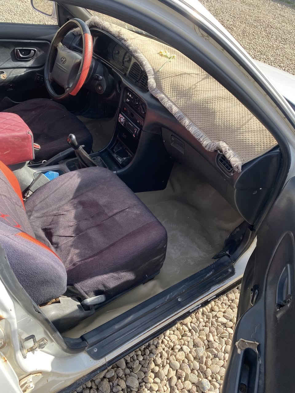 السلام عليكم للبيع
سوناته موديل 2000 
رقم نينوى شرط وكاله وتحويل 
كير محرك شرط 
صدر حيل زين 
تواير نص عمر 
كهربائيات كله شغاله 
تدفئه 🔥نار
مسجل ٤ سماعات 🔊 
السعر ١٨ وبيه مجال قليل 
رقمي ***********
يراهم مراوس حسب القناعه
