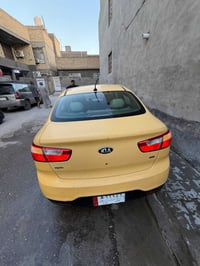 البيع كياة ريو موديل 2015 وارد امريكي محرك1600 ضررهة الجاملغ اليمنة بد...