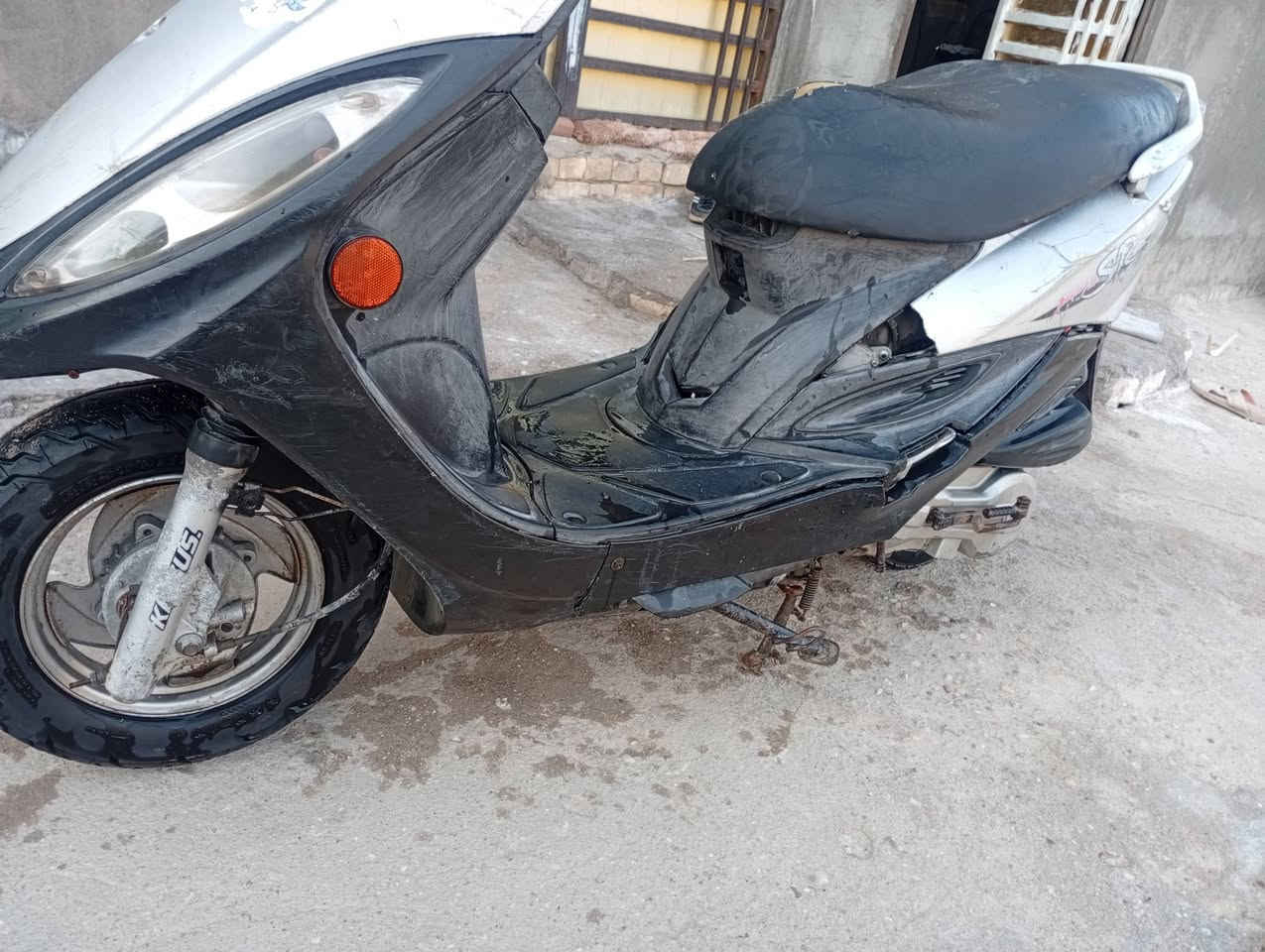 دراجه جي فور مامفتوحه شغاله كله الدراجه ناعمه السعر 350 اوبيه مجال للشراي مكاني الغراف *********** 
رقمي الثاني ***********   يوجد واتساب
