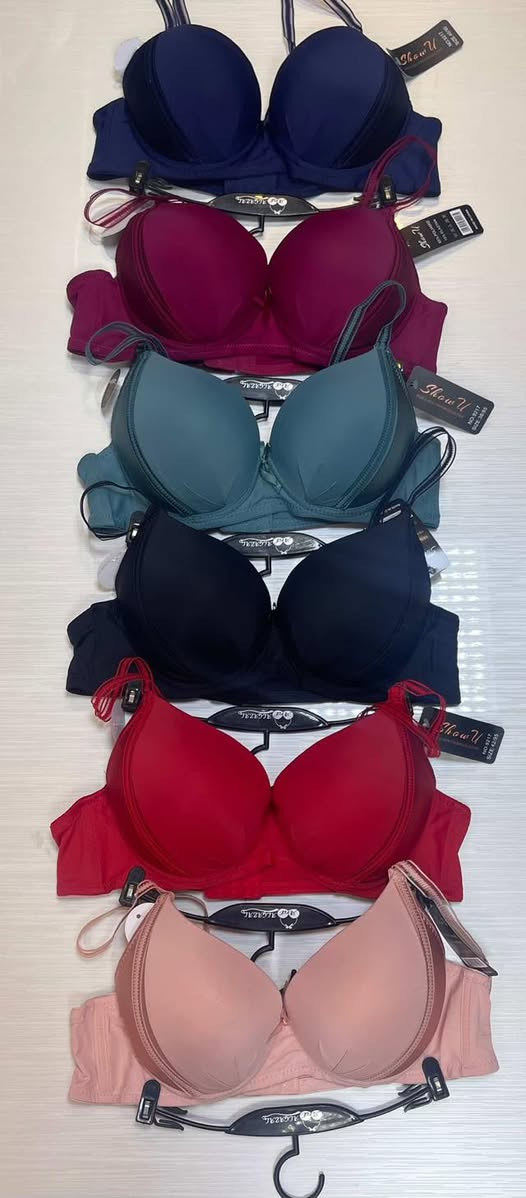 موديلات داخليات عليها عرض سعر القطعه 2000 
كل 3 قطع ب 5,000 🔥


**إذا كنت صاحب هذا الإعلان وتريد حذفه لأي سبب، رجاءا أرسل رسالة إلى الدعم الفني**