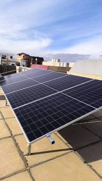 منظومة شمسية • بطارية ١٦ كيلو ليثيوم • ألواح ٦٠٠ واط