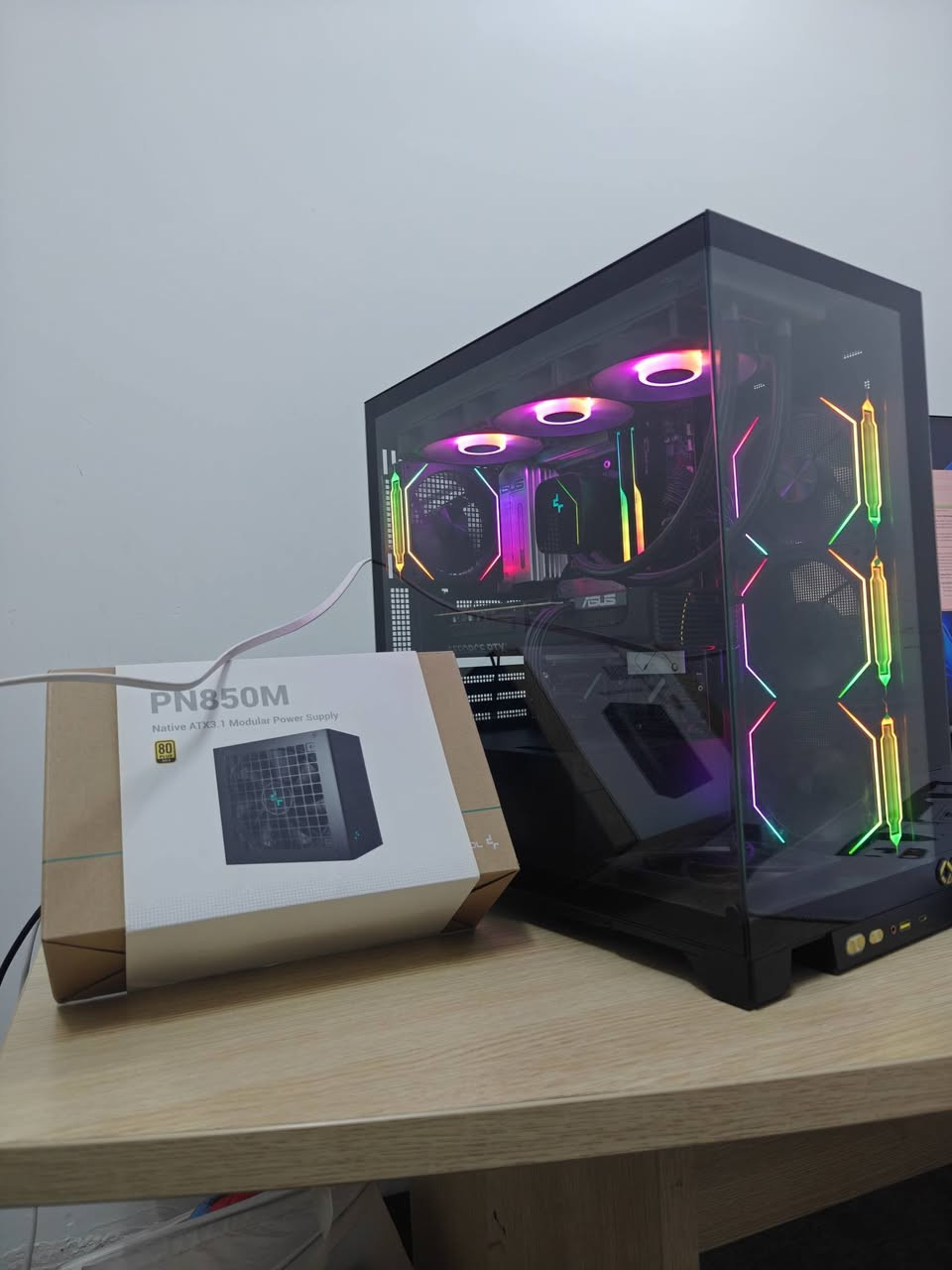 Case: Xigmatek 8X Fan RGB 

CPU : RYZEN 7 9800X 3D + Contact frame
CPU Cooler: Liquid DEEPCOOL LS720 360MML 3X Fan

GPU: RTX 5070Ti 16GB Asus Prime Oc 3X Fan

RAM:(2*16) 32GB  6000MHZ G-Skills DDR5q 
Motherboard: Asus Prime X870-P

Hard: 1TB SSD NVME M.2 Kingston

PowerSupply: 850 Watt 80+ Gold DEEPCOOL 3.1 

Whatsapp: ***********

