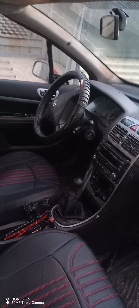 للبيع او معارضه مع اوتوماتيك
 بيجو 307  2005
كير عادي 
السعر 35 وبي مجال
شرط كير ومحرك 
رقم الماني مشروع وطني نينوى 
ضررها تاكيه تدفئة وتبريد شغالة 
شرط التحويل 
***********
***********
