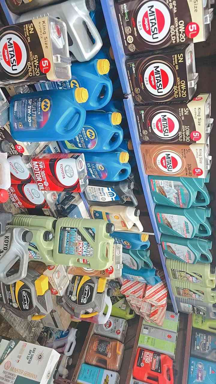 السلام عليكم محطة الانوار الخدمية ترحب بكم يوميآ من الساعة السابعة والنص صباحآ الى السعة التاسعة مساءً اجواد انواع الدهون من المناشئ الاصلية مع الضمان والفلاتر الاصلية لكافة السيارات فلتر شوتة تبريد فلتر هايبرد فلتر بانزين محسنات بانزين منضفات غرفة الاحتراق فلاش محرك فلاش كير تبديل هايدروليك الكير مع الفلتر كماليات دوشمة معطرات ملمعات داخل وخارج وغسل سيارات حمام  تنورونا في اي وقت محطة الانوار مقابل مجمع الاساتذة او جامع الصادقين
سيد أحمد ***********
