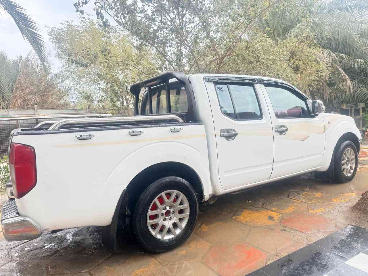 سلام عليكم نيسان نيفارا موديل 2010رقم أربيل السياره كفاله ما نقصها اي شي  محرك وًكير فيفتي مكان السياره دوانيه  السعر 80للتواصل *********** ديوانية, القادسية
