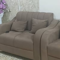 صوفا ٥ مقاعد • نضيف • قابل تفاوض