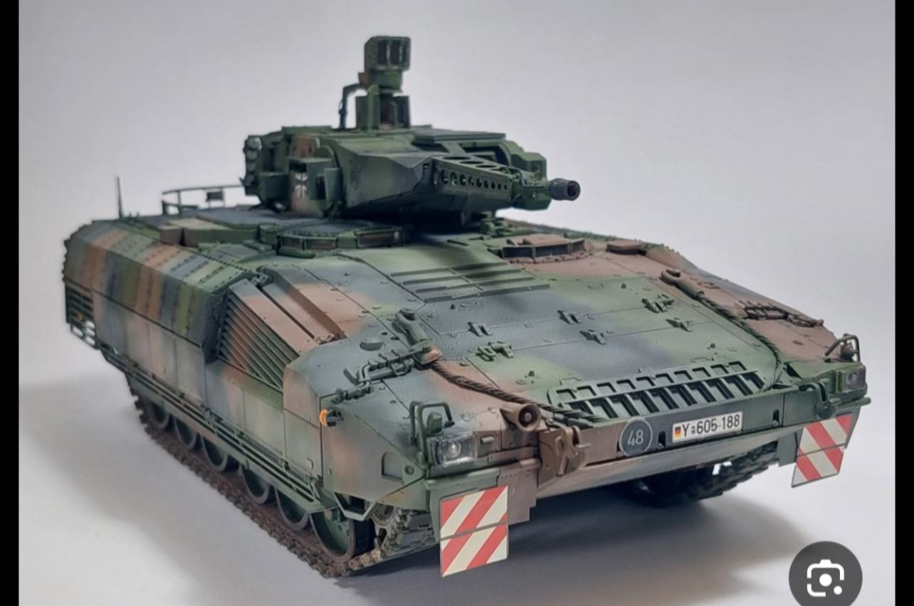 السلام عليكم شباب
عدي قطعه كت حجم ١/٣٥ 
مدرعه مادر المانيه للبيع 
تشد وتتلون بهل جمال مثل ما واضحه بل صوره 
السعر (٥٠) الف قفل راقب بل شراء يتخل خاص


**إذا كنت صاحب هذا الإعلان وتريد حذفه لأي سبب، رجاءا أرسل رسالة إلى الدعم الفني**