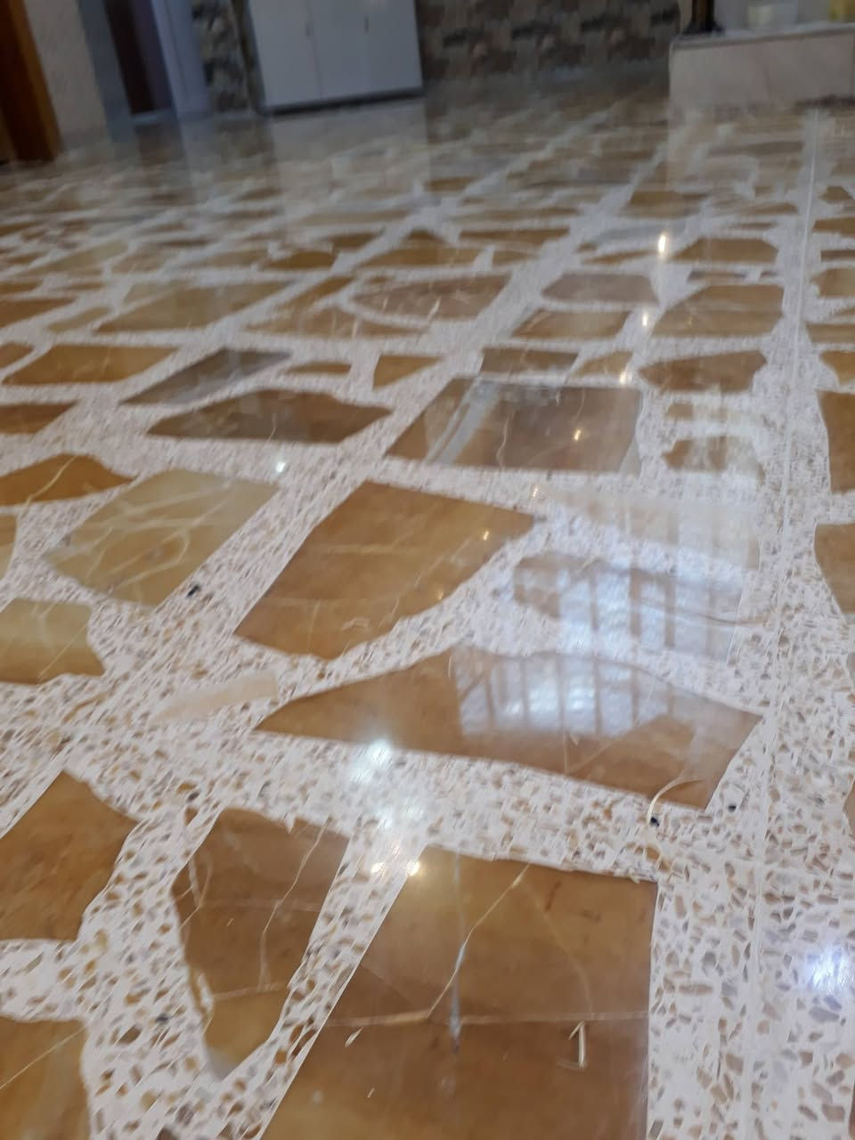 جلي الكاشي والمرمر 
جلي القديم يرجع جديد 
كاشي مرمر  كرانيت وتنظيف البورسلين 
كربلاء ***********
