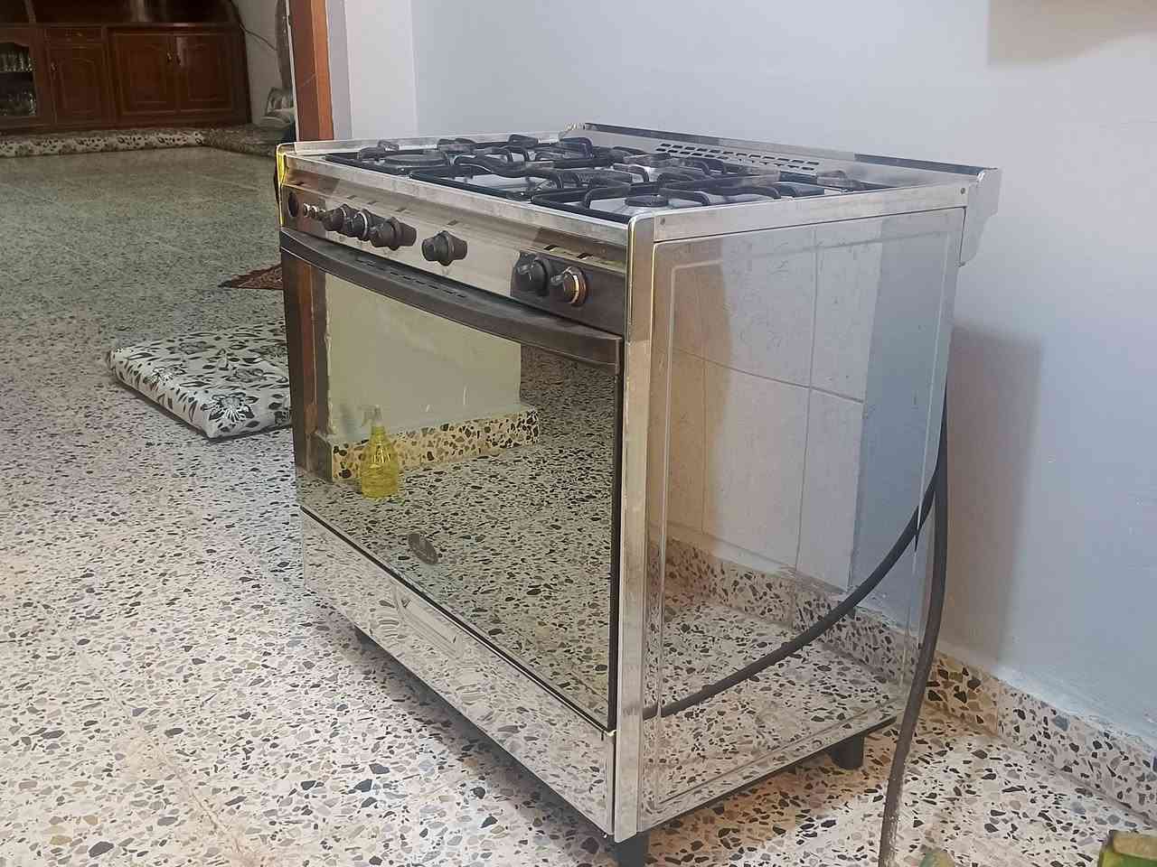 طباخ كريازي الاصلي القديم السعر 250الي يشتري يجي خاص


**إذا كنت صاحب هذا الإعلان وتريد حذفه لأي سبب، رجاءا أرسل رسالة إلى الدعم الفني**