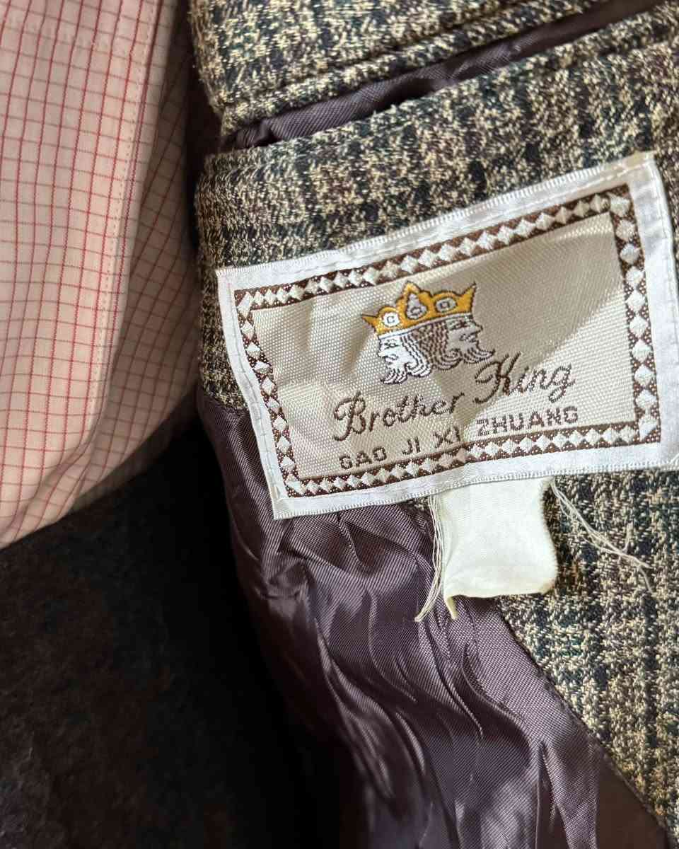 سترة بالة : قياس : 48
وزن مناسب: حوالي 75 – 82 كغم
 

سترة (بالة) : 
عرض الكتف : 45
طول الردن : 60
طول السترة الكلي : 74
السعر : خاص🚨🚨🚨🚨
النظافة : 100%
(البيج مسؤول عن النظافة 💯 )


**إذا كنت صاحب هذا الإعلان وتريد حذفه لأي سبب، رجاءا أرسل رسالة إلى الدعم الفني**