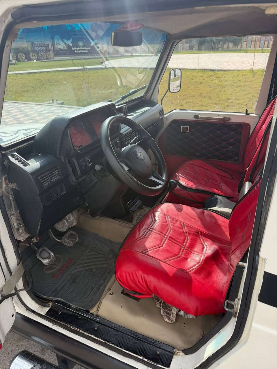 السعر 65        المكان ذي قار قضاء سيددخيل
نوع سيارة آسيا
موديل 1994   رقم انكليزي بغداد 
سنويه لغايه 2030.  تحويل مباشر بسمك
مكينه ونجي 4 سلندر كير عادي 
سياره شغاله وجاهزه من الدعاميه لدعاميه 
تبريد حداديه كير مكينه كله شرط هوك كهربائي 
كهربائيات كله شغاله شرط برغي ماعايزه 
***********
