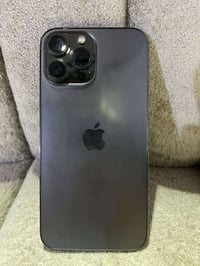 ايفون 13 برو ماكس نضافه 100 بطاريه 100 مستبدله اصليه السعر 675 وبيه مج...